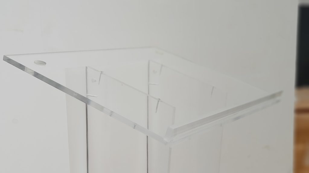 Methacrylate lectern for corporate events, Barcelona and Mallorca